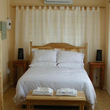 Die Katte Guest House Cottages- Vosburg Kültér fotó
